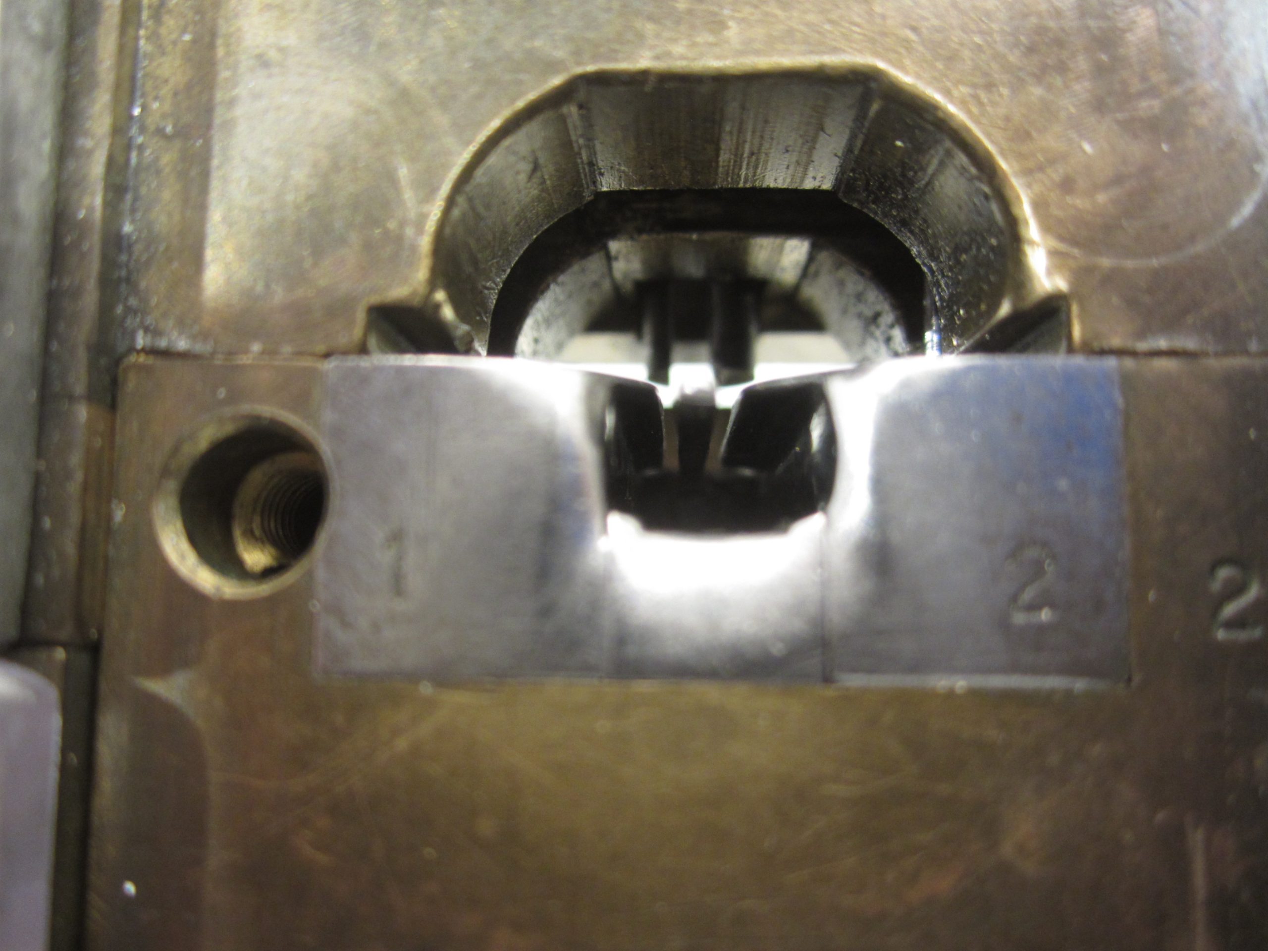 Preperation of SMT components pneumatic - Image 3