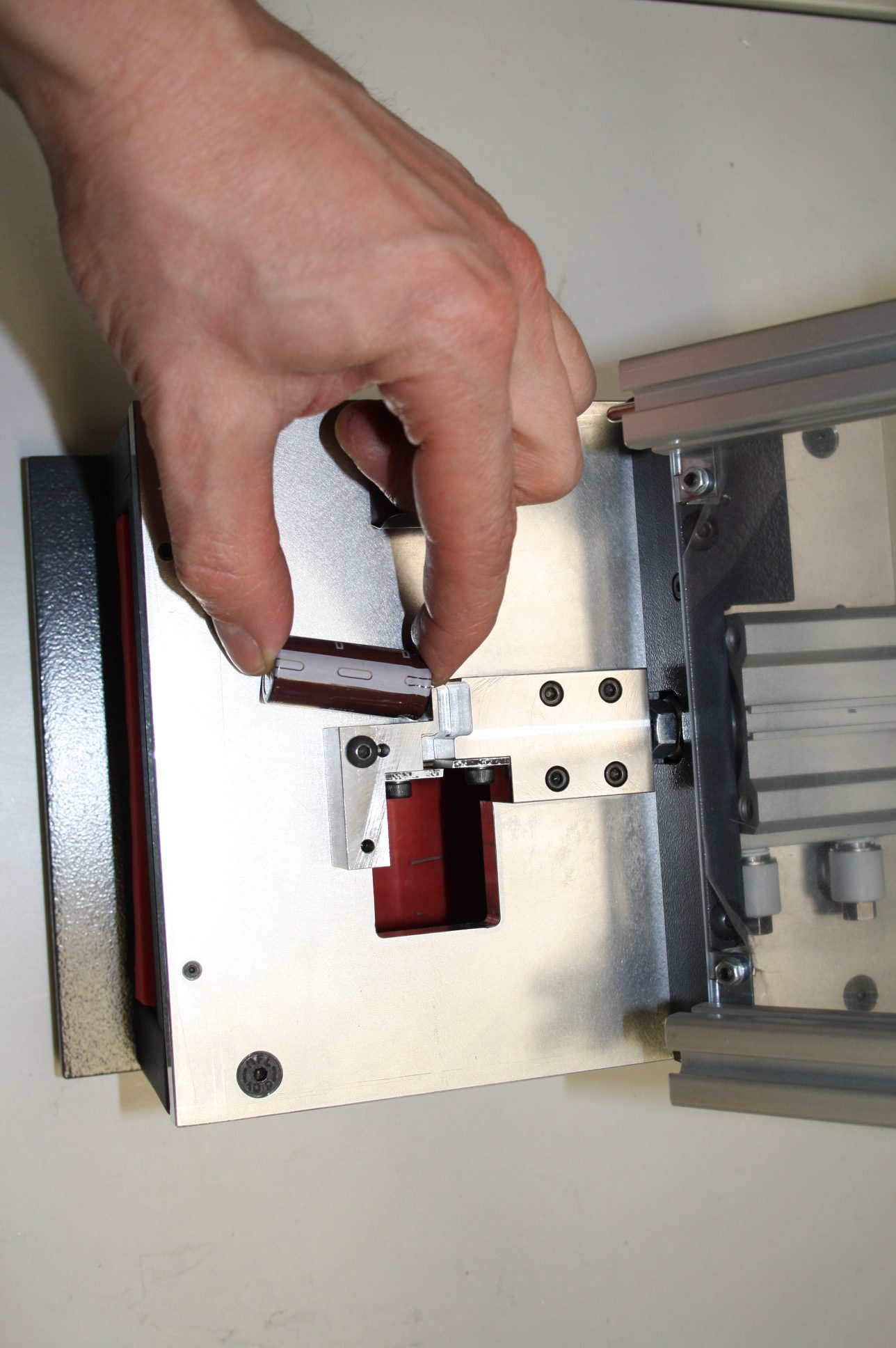 Component preparation and rework pneumatic - Image 3