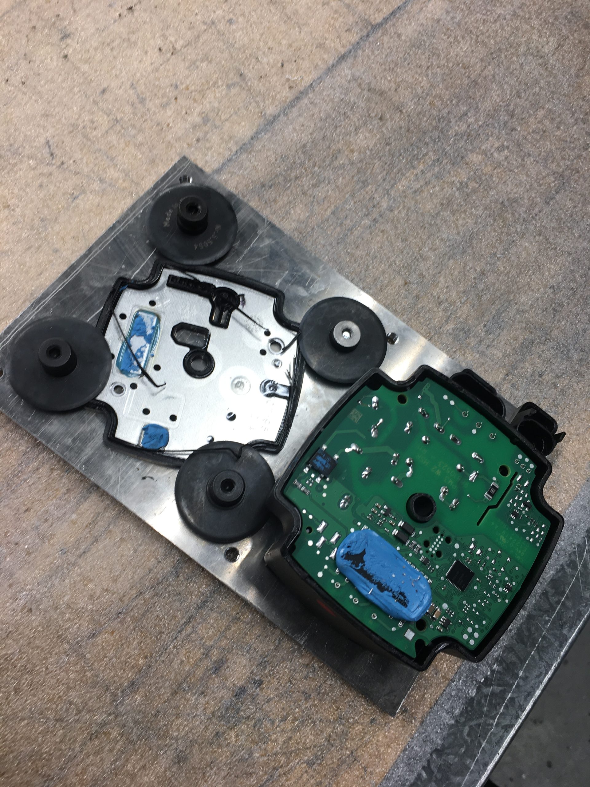 Housing Disassembly Tool - Image 6