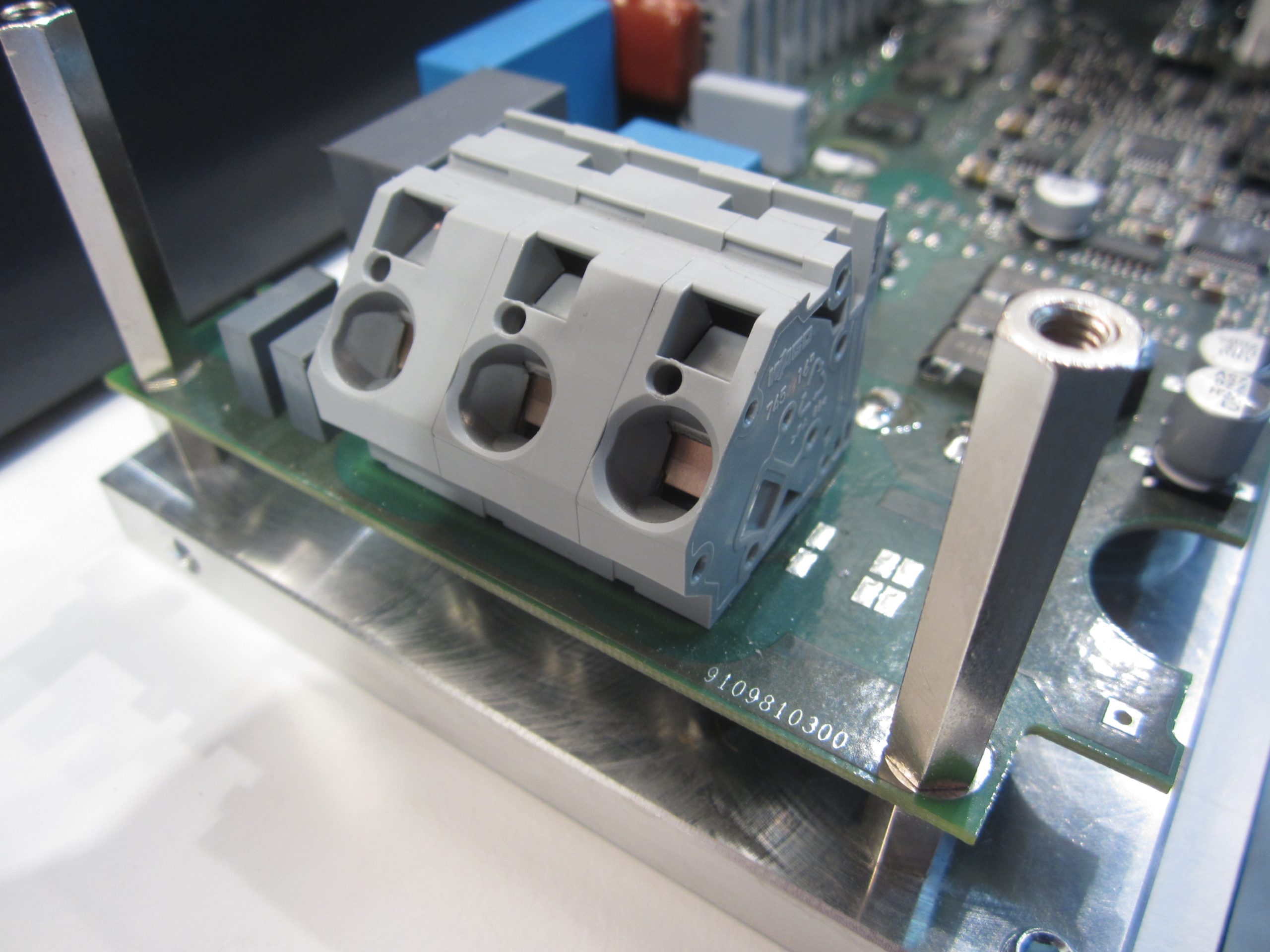 High Current Fixture - Image 5