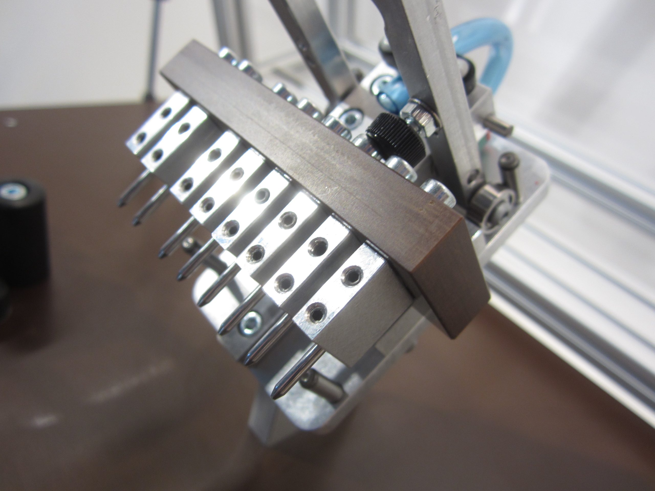 High Current Fixture - Image 9