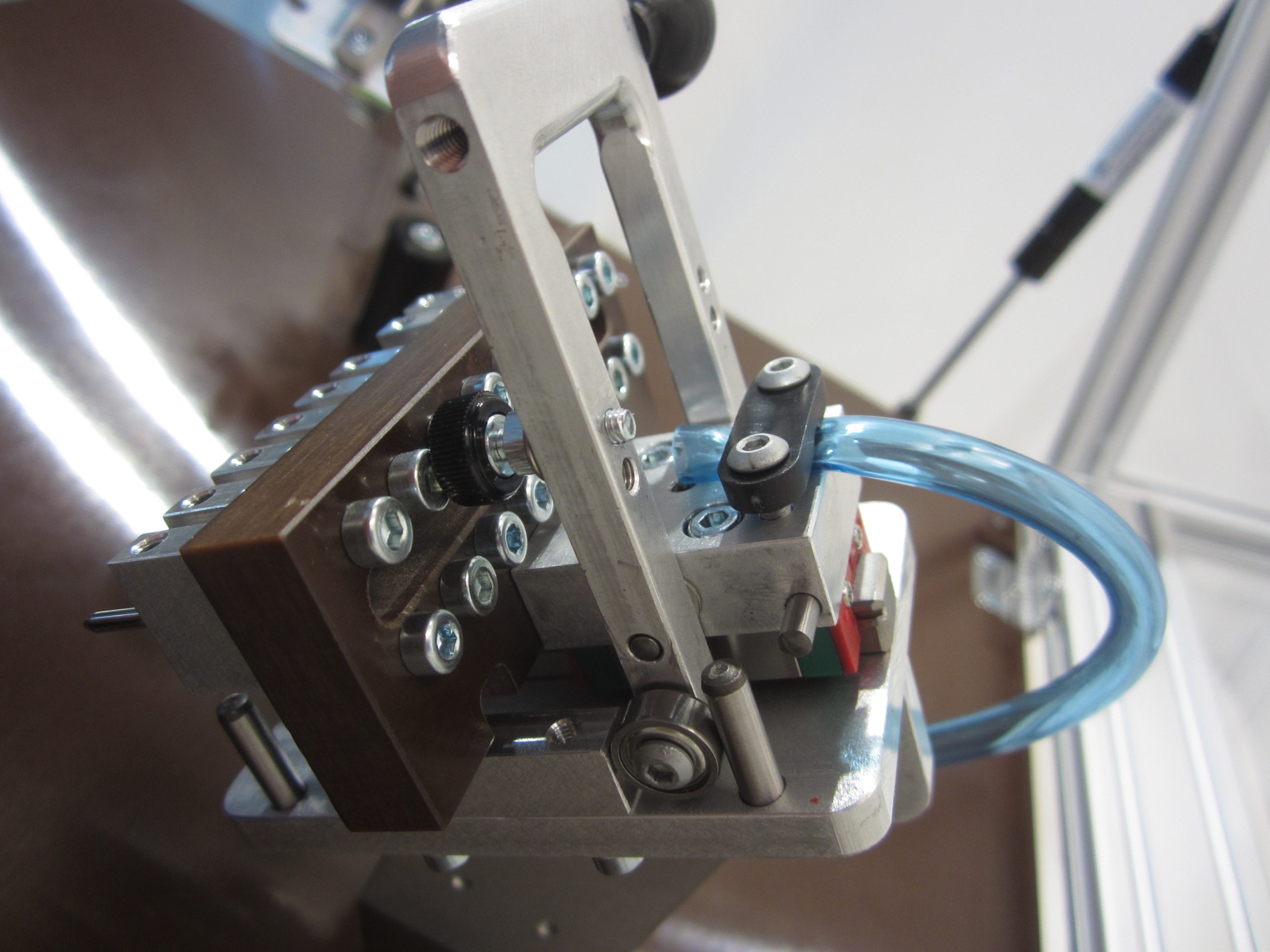 High Current Fixture - Image 10